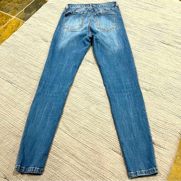 Juniors, Almost Famous denim, skinny jeans, slightly distressed - Picture 2 of 7